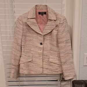 Kasper Pink Blazer with Notched Lapel and Structured Shoulders